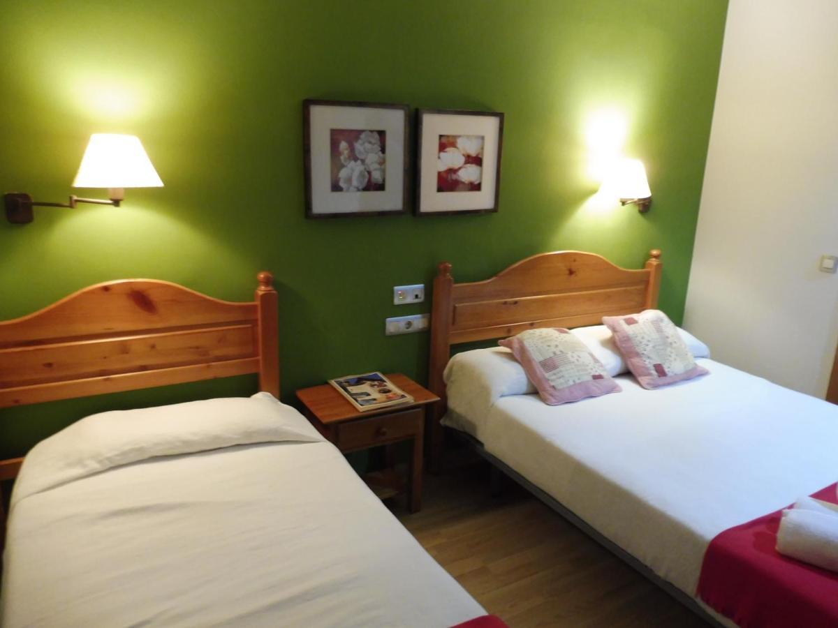 Hostal Cal Batista บากา ภายนอก รูปภาพ