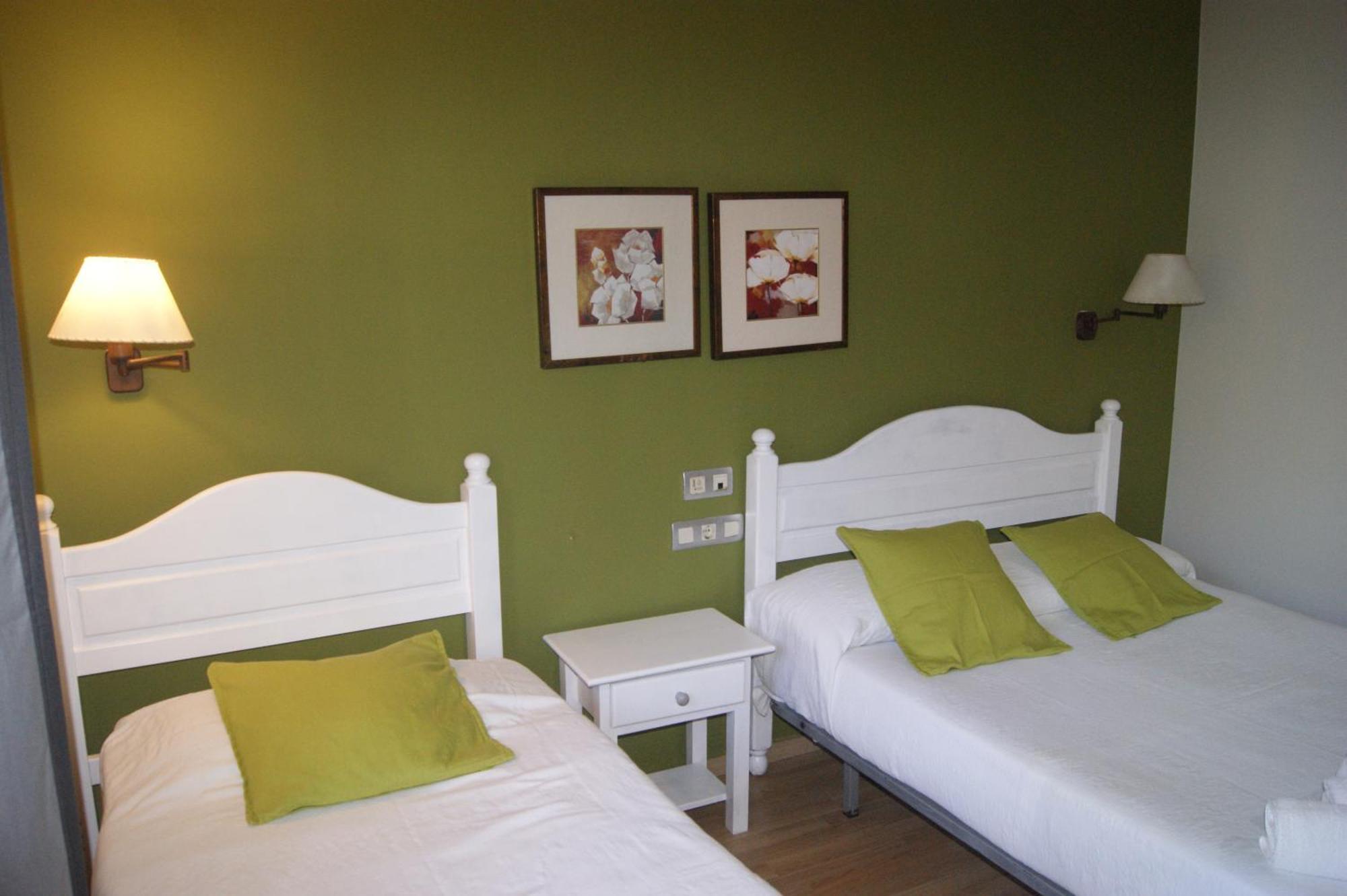 Hostal Cal Batista บากา ภายนอก รูปภาพ