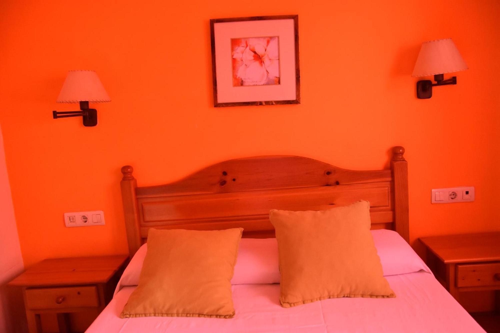 Hostal Cal Batista บากา ภายนอก รูปภาพ