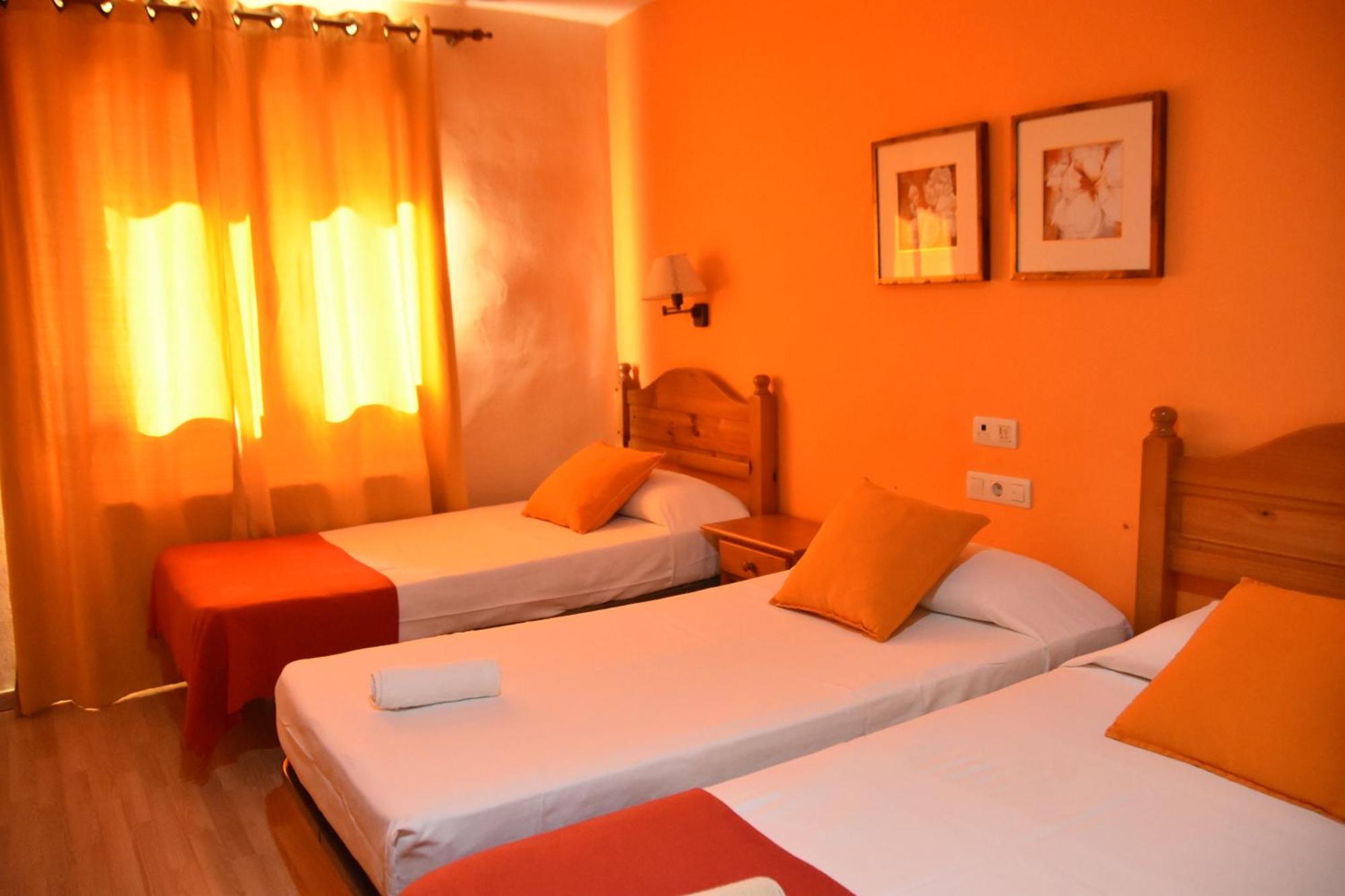 Hostal Cal Batista บากา ภายนอก รูปภาพ