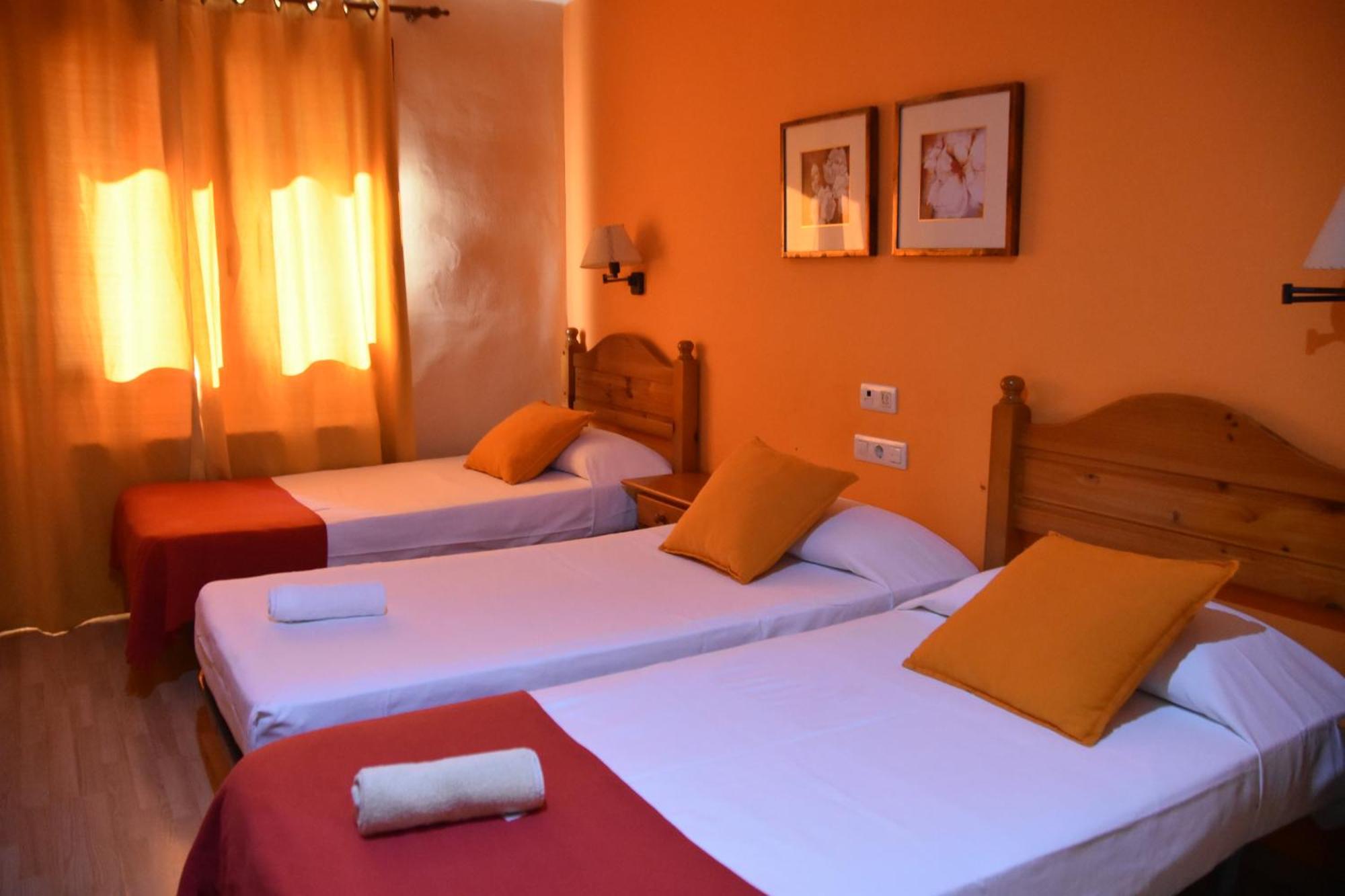 Hostal Cal Batista บากา ภายนอก รูปภาพ