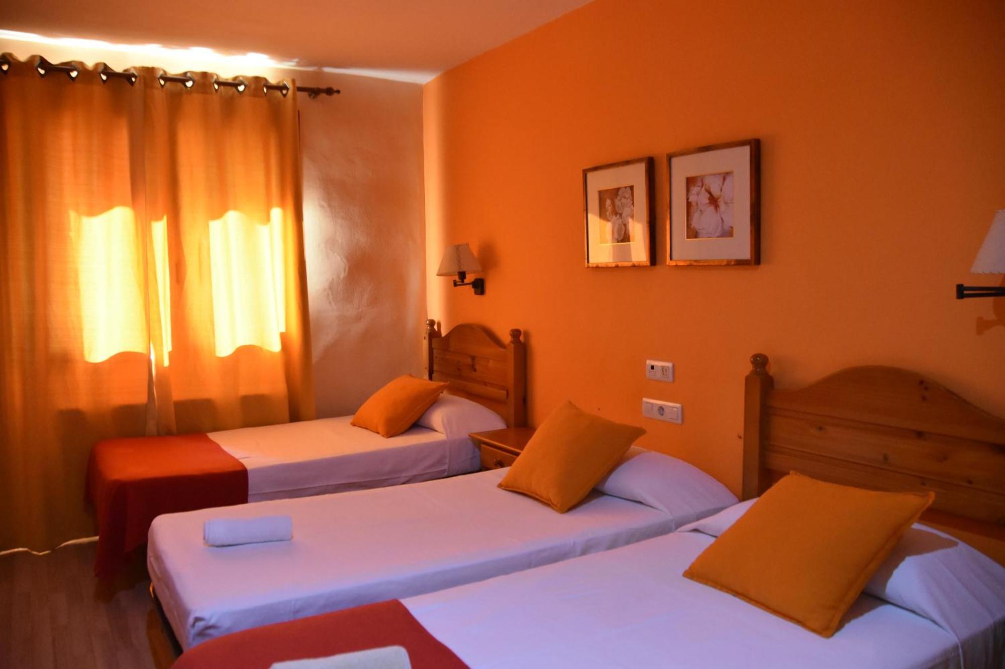 Hostal Cal Batista บากา ภายนอก รูปภาพ
