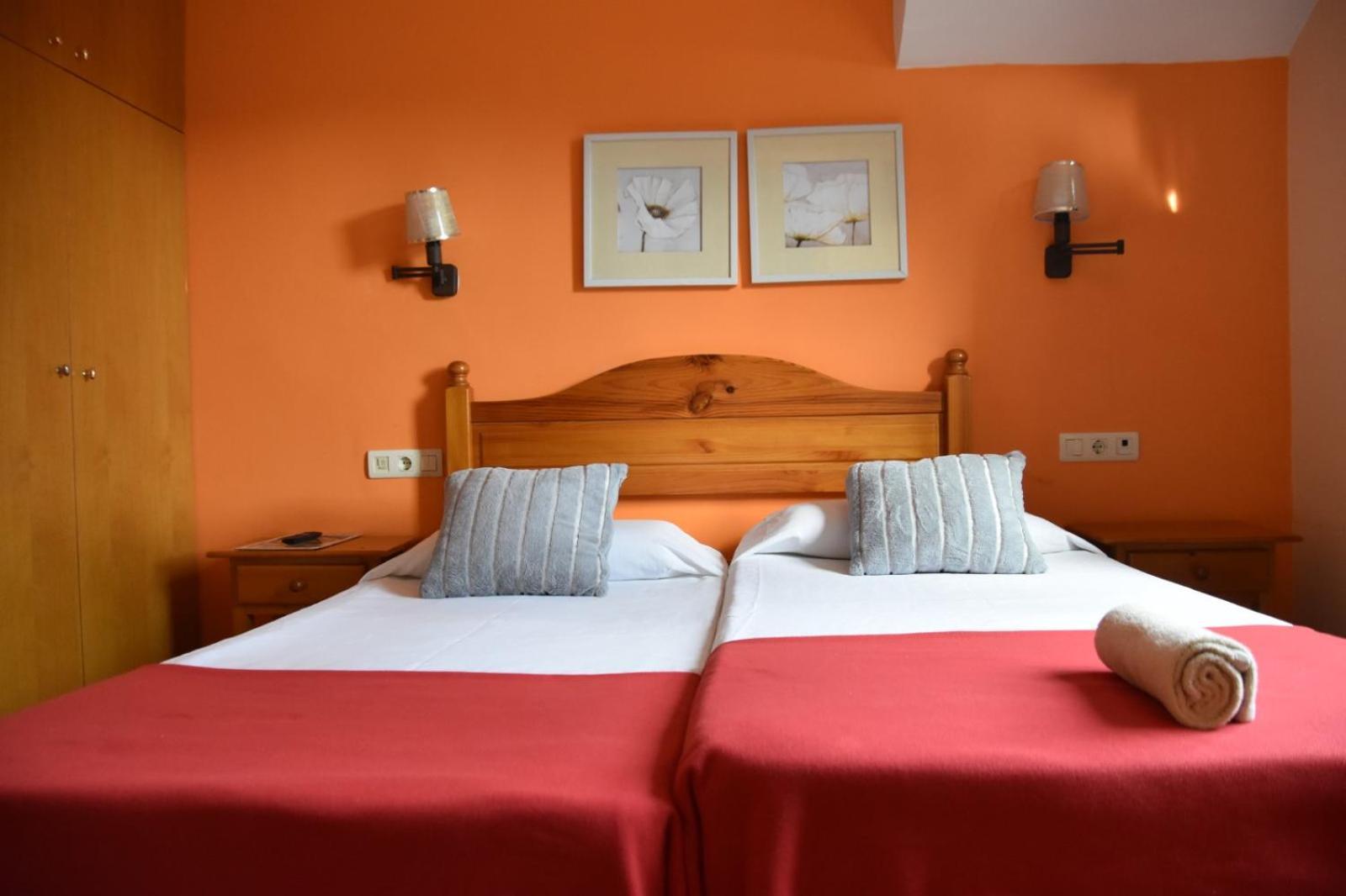 Hostal Cal Batista บากา ภายนอก รูปภาพ